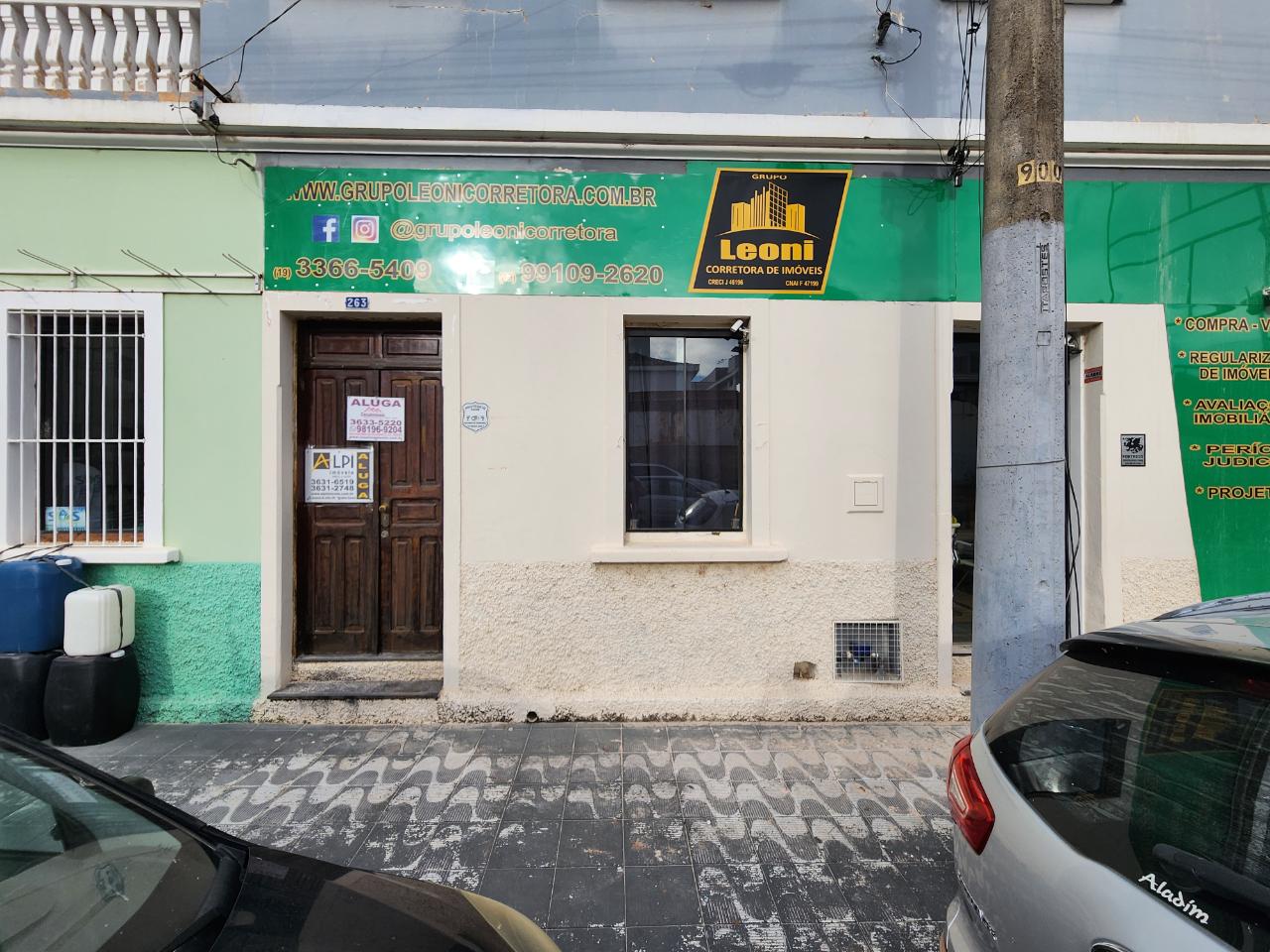 Casa Residencial - Centro