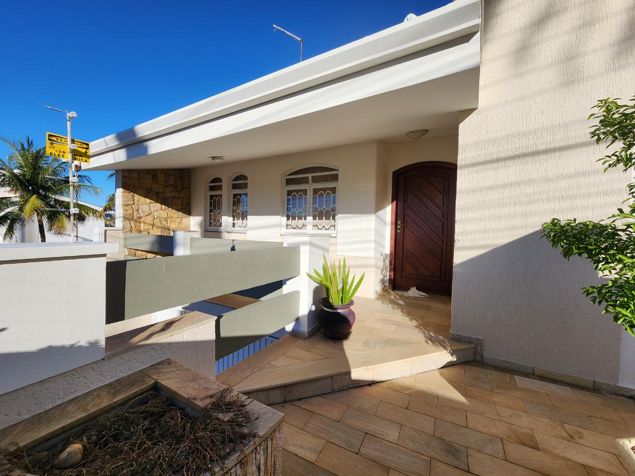 Casa Residencial - Jardim Dona Leonor