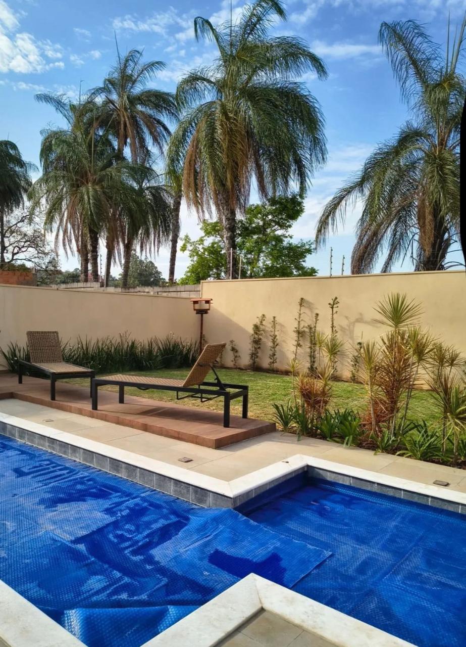 Casa Residencial - Condomínio Macaubeiras