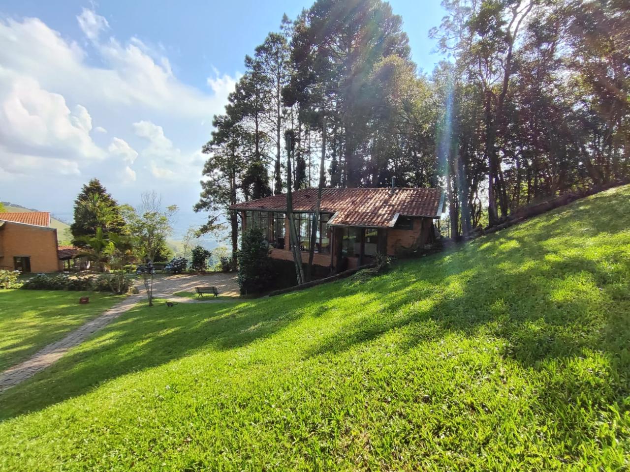 Casa Residencial - Serra da Paulista