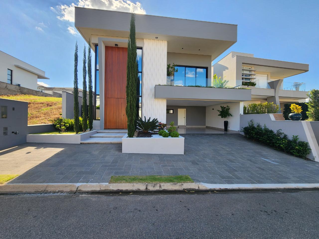 Casa Residencial - Condomínio Portal da Serra